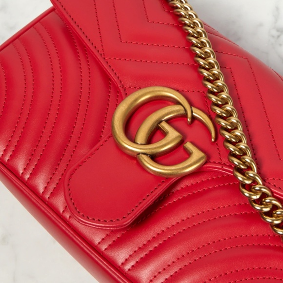 Gucci - GG Marmont Quilted Gold Chain Strap Shoulder Bag - MSRP $2550 - BNIB - Picture 3 of 5